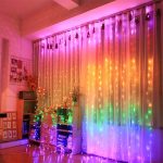 ColorfulCurtain, o perdea ușoară cu 300 de lumini LED colorate